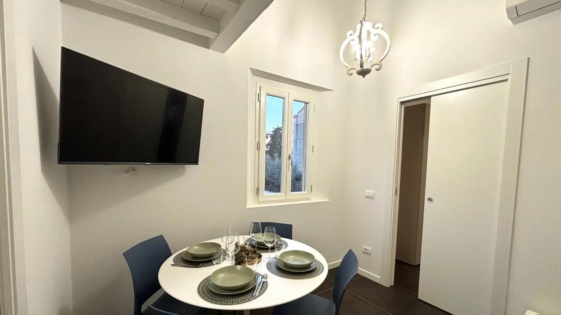 Purple Lily Apartment Φλωρεντία